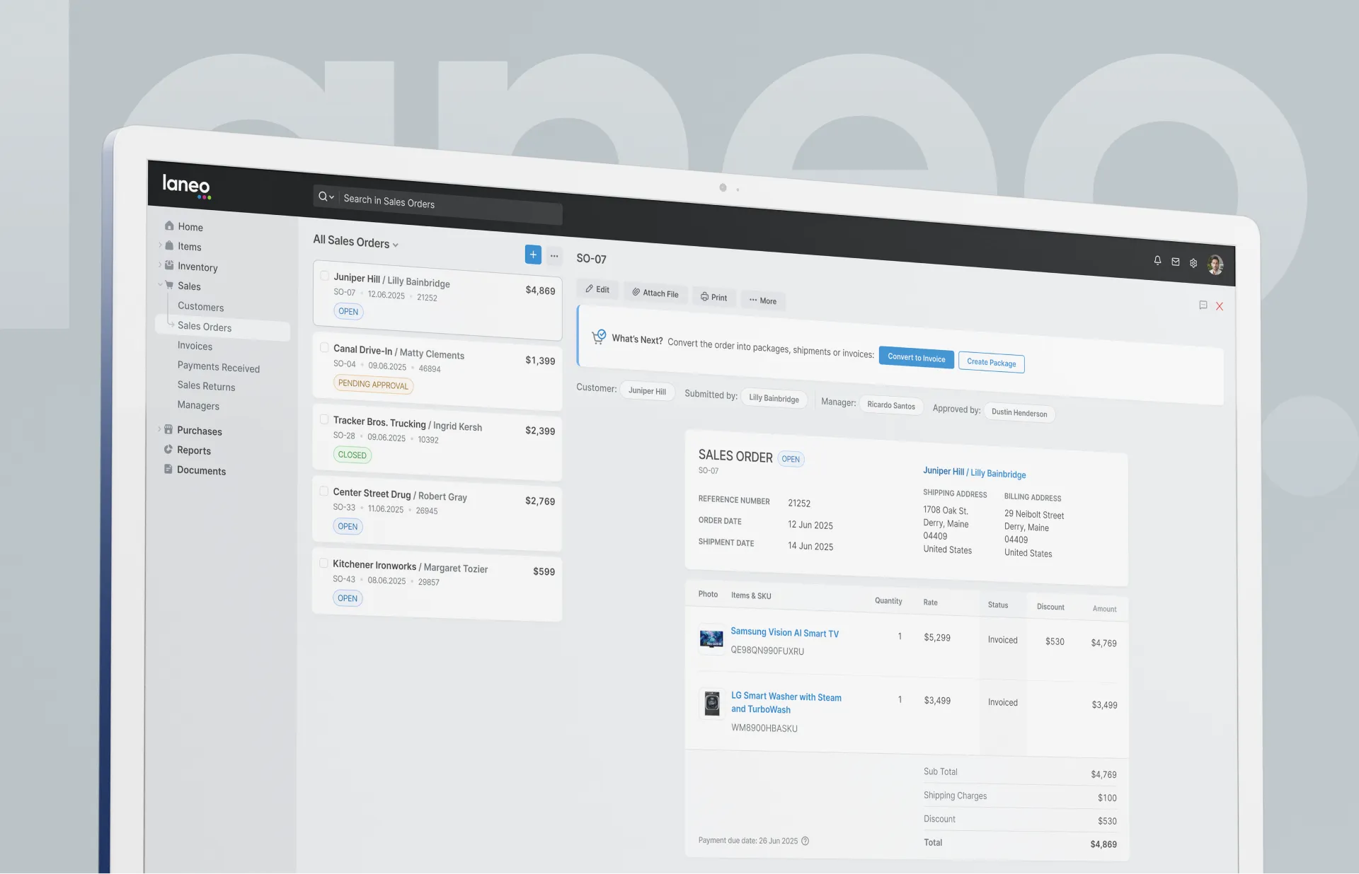 Интерфейс Laneo CRM на светлом мокапе