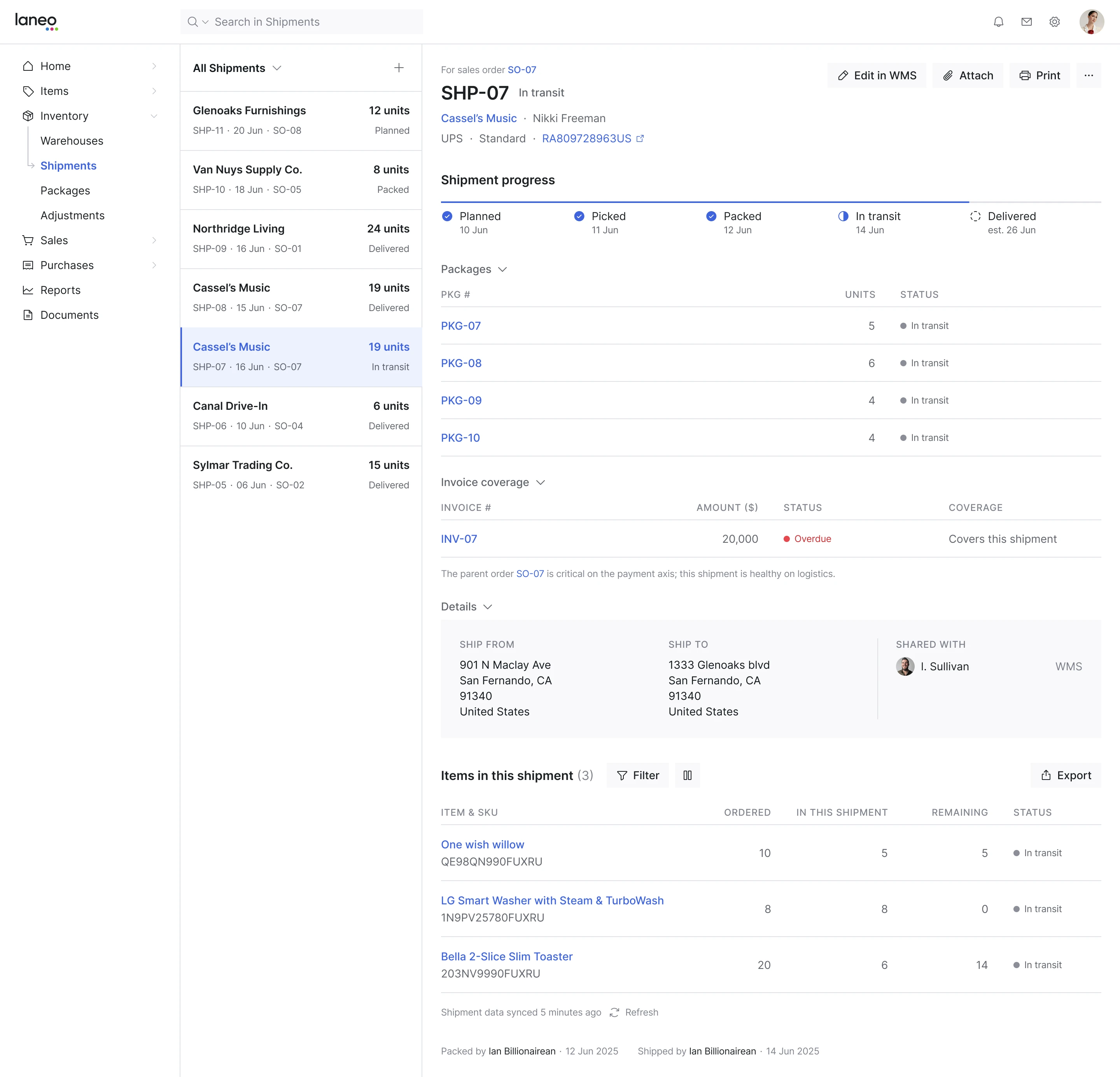 Laneo CRM shipment screen with related line items and invoices